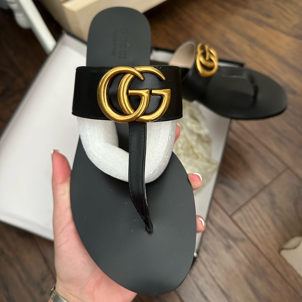 Gucci Thong Sandals